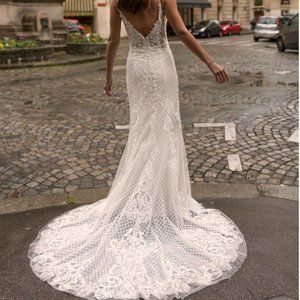 Madi Lane Indira Wedding Dress